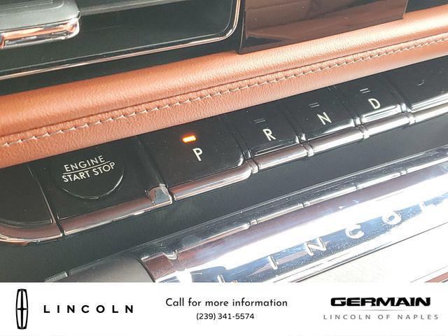 Photo of 2025 Infinite Black Metallic Clearcoat Lincoln Aviator