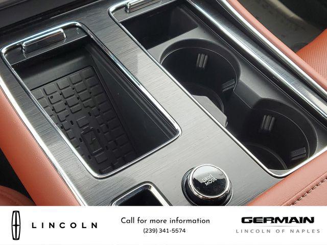 Photo of 2025 Infinite Black Metallic Clearcoat Lincoln Aviator