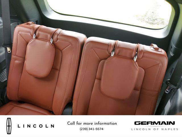 Photo of 2025 Infinite Black Metallic Clearcoat Lincoln Aviator