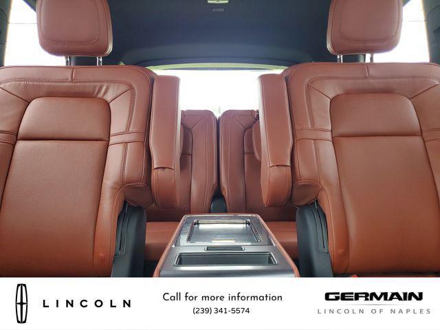 Photo of 2025 Infinite Black Metallic Clearcoat Lincoln Aviator
