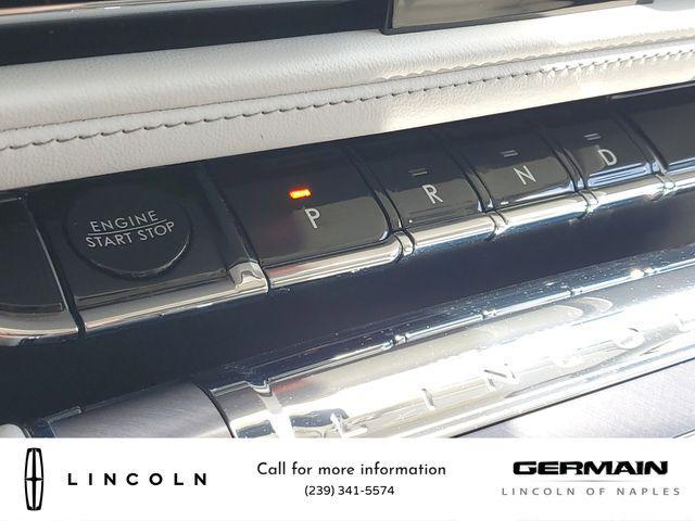 Photo of 2025 Pristine White Metallic Tri-Coat Lincoln Aviator