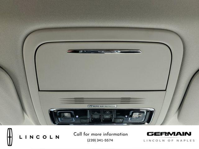 Photo of 2025 Pristine White Metallic Tri-Coat Lincoln Aviator