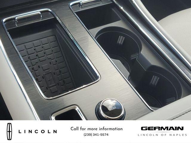 Photo of 2025 Pristine White Metallic Tri-Coat Lincoln Aviator