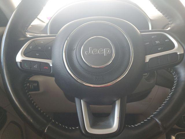 Photo of 2020 White Clearcoat Jeep Compass