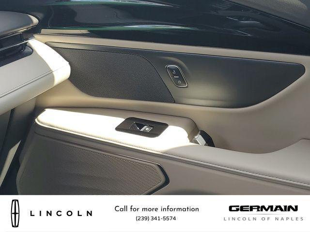 Photo of 2025 Red Carpet Metallic Tinted Clearcoat Lincoln Nautilus
