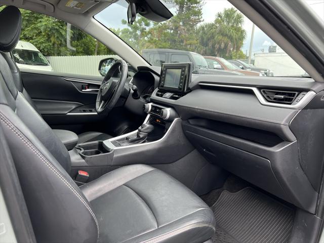 Photo of 2019 Gray Toyota RAV4