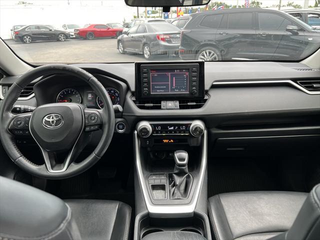 Photo of 2019 Gray Toyota RAV4