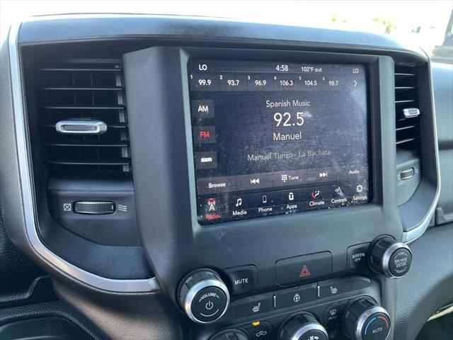 Photo of 2020 Diamond Black Crystal Pearlcoat RAM 1500