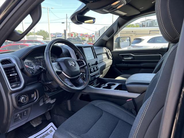 Photo of 2020 Diamond Black Crystal Pearlcoat RAM 1500