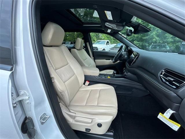 Photo of 2022 White Knuckle Clearcoat Dodge Durango