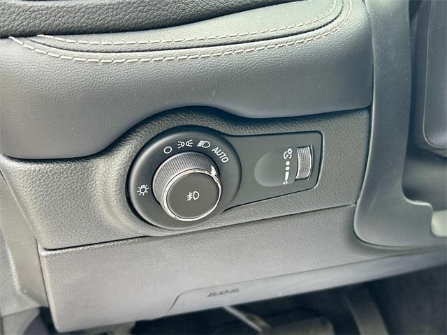 Photo of 2022 White Knuckle Clearcoat Dodge Durango