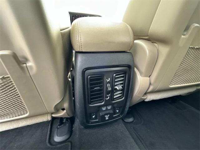 Photo of 2022 White Knuckle Clearcoat Dodge Durango
