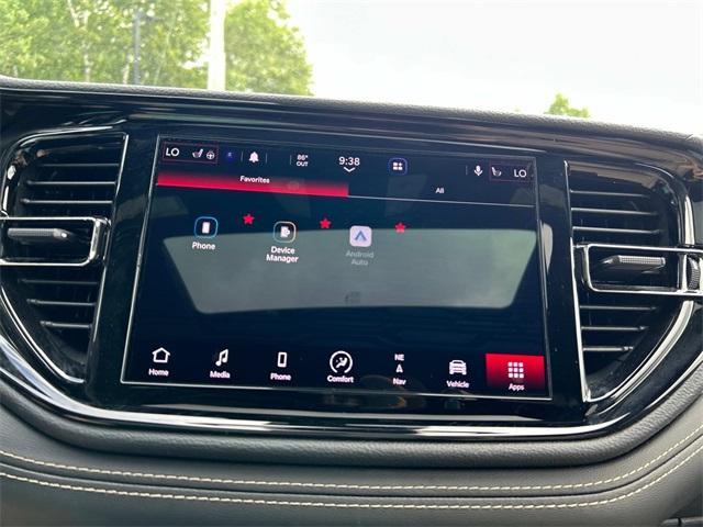 Photo of 2022 White Knuckle Clearcoat Dodge Durango