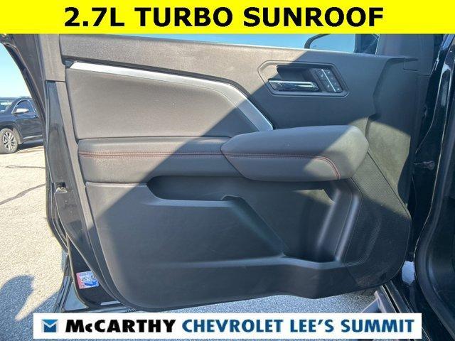 Photo of 2023 Black Chevrolet Colorado