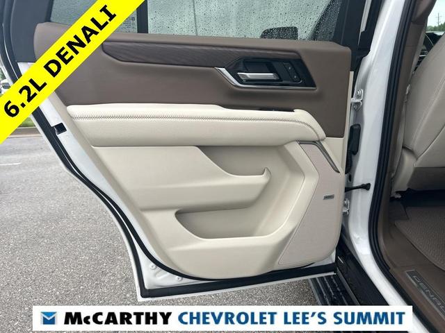 Photo of 2025 White Frost Tri-Coat GMC Yukon
