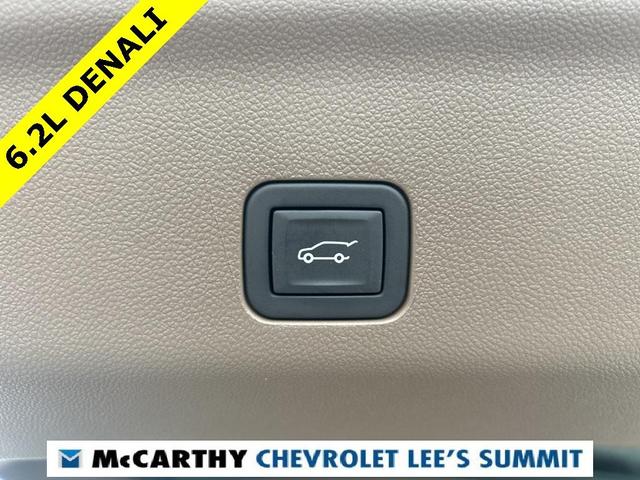 Photo of 2025 White Frost Tri-Coat GMC Yukon
