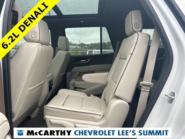 Photo of 2025 White Frost Tri-Coat GMC Yukon