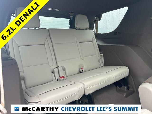 Photo of 2025 White Frost Tri-Coat GMC Yukon