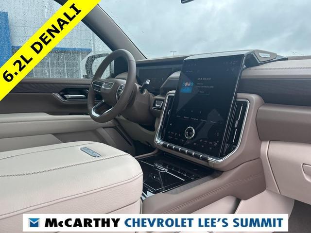 Photo of 2025 White Frost Tri-Coat GMC Yukon