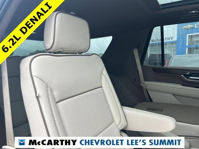 Photo of 2025 White Frost Tri-Coat GMC Yukon