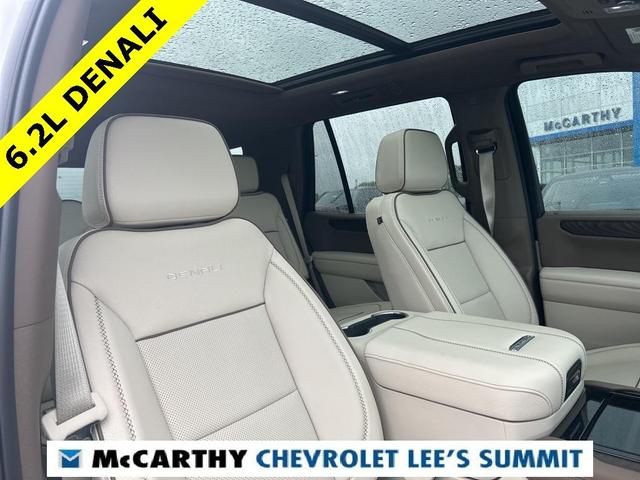 Photo of 2025 White Frost Tri-Coat GMC Yukon