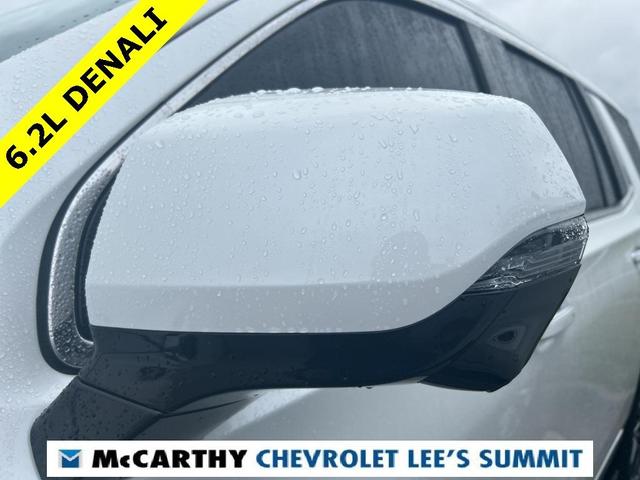 Photo of 2025 White Frost Tri-Coat GMC Yukon