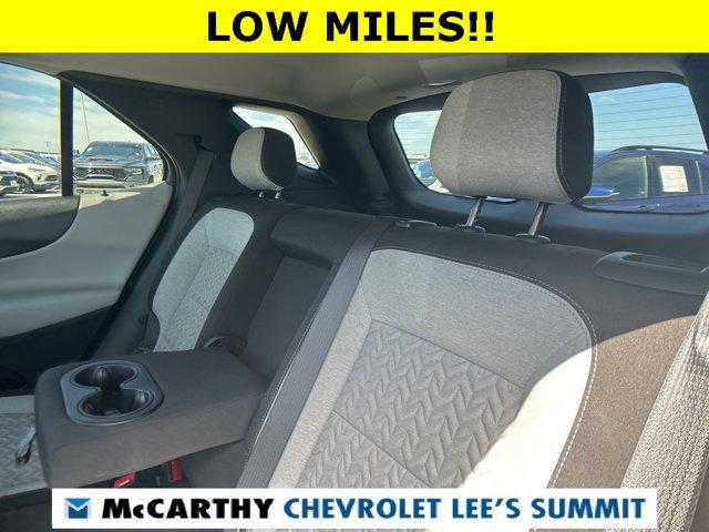 Photo of 2024 Summit White Chevrolet Equinox