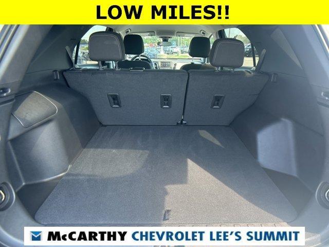 Photo of 2024 Summit White Chevrolet Equinox