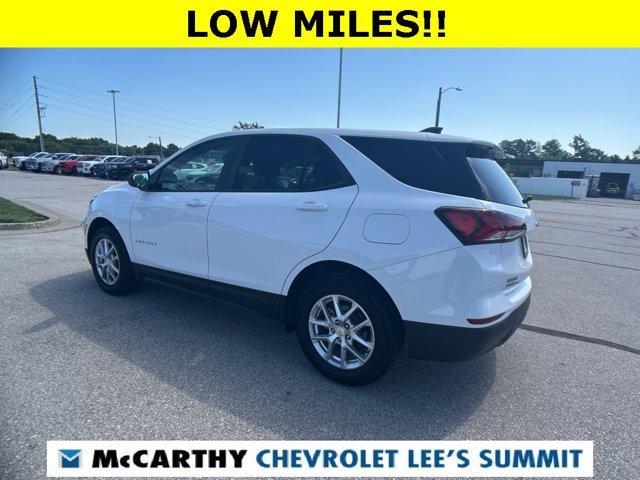 Photo of 2024 Summit White Chevrolet Equinox