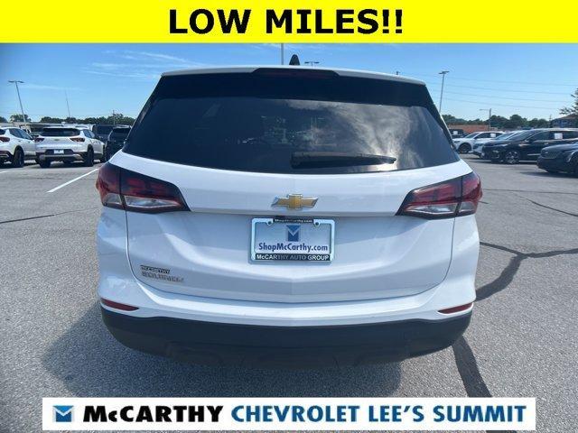Photo of 2024 Summit White Chevrolet Equinox