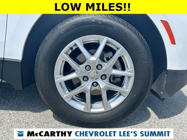 Photo of 2024 Summit White Chevrolet Equinox