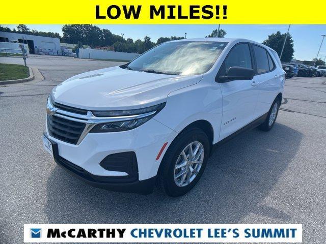 Photo of 2024 Summit White Chevrolet Equinox