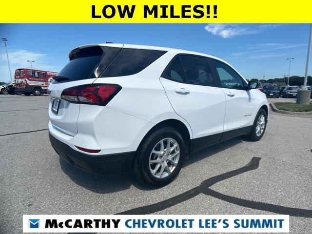 Photo of 2024 Summit White Chevrolet Equinox