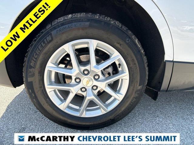 Photo of 2023 Iridescent Pearl Tricoat Chevrolet Equinox