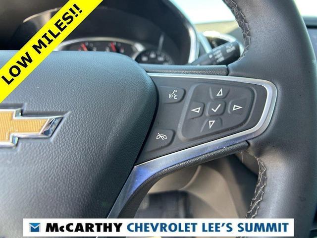 Photo of 2023 Iridescent Pearl Tricoat Chevrolet Equinox