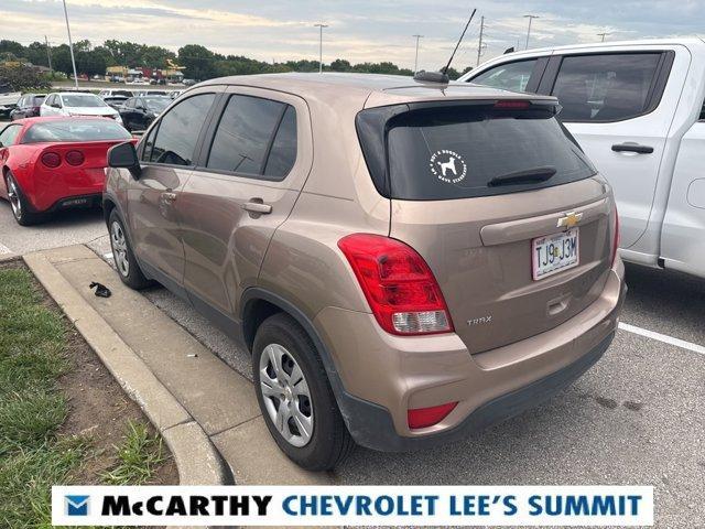 Photo of 2018 Sandy Ridge Metallic Chevrolet Trax