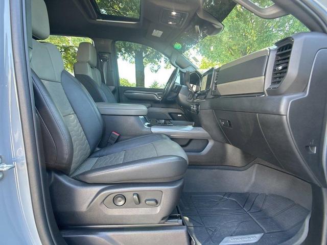 Photo of 2024 Slate Gray Metallic Chevrolet Silverado 2500