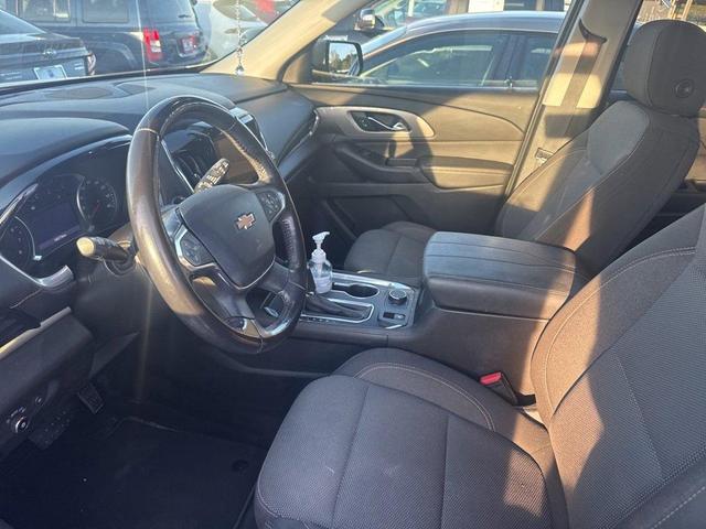 Photo of 2020 Stone Gray Metallic Chevrolet Traverse