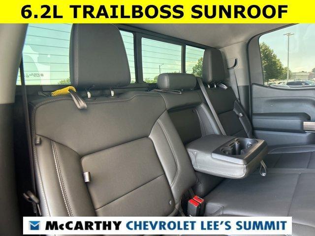 Photo of 2020 Black Chevrolet Silverado 1500