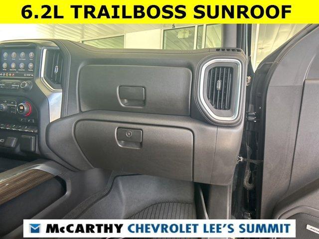 Photo of 2020 Black Chevrolet Silverado 1500
