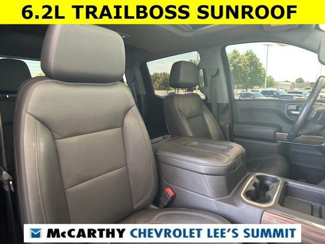 Photo of 2020 Black Chevrolet Silverado 1500