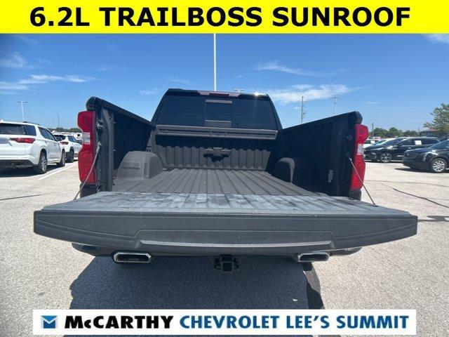 Photo of 2020 Black Chevrolet Silverado 1500