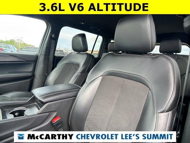 Photo of 2024 Diamond Black Jeep Grand Cherokee L