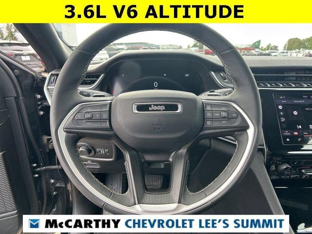Photo of 2024 Diamond Black Jeep Grand Cherokee L