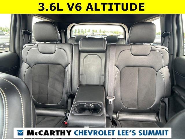 Photo of 2024 Diamond Black Jeep Grand Cherokee L