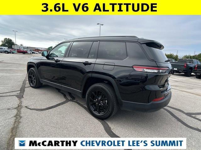 Photo of 2024 Diamond Black Jeep Grand Cherokee L