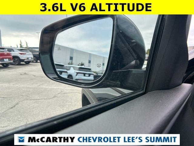 Photo of 2024 Diamond Black Jeep Grand Cherokee L