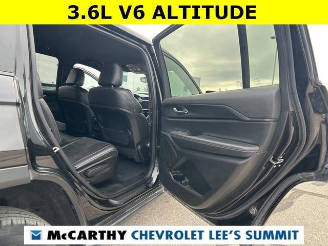 Photo of 2024 Diamond Black Jeep Grand Cherokee L