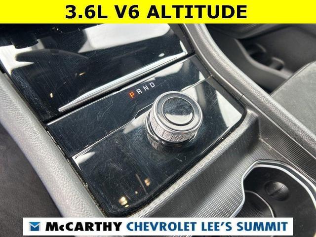 Photo of 2024 Diamond Black Jeep Grand Cherokee L
