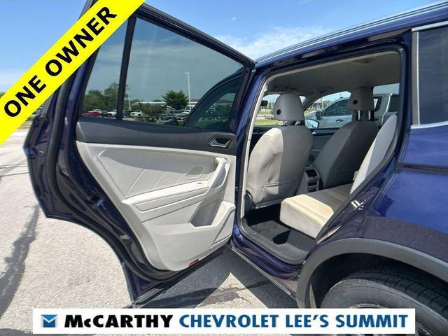 Photo of 2022 Atlantic Blue Volkswagen Tiguan